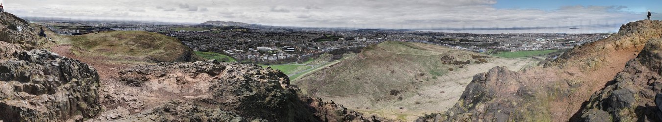 Edinburgh_from_arthurs_seat